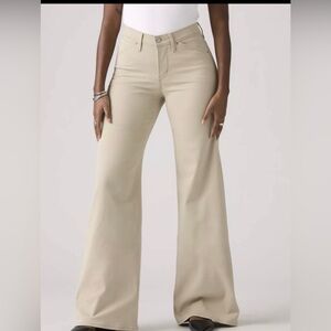 Levi's Wide-Leg Cream Jeans 29x32